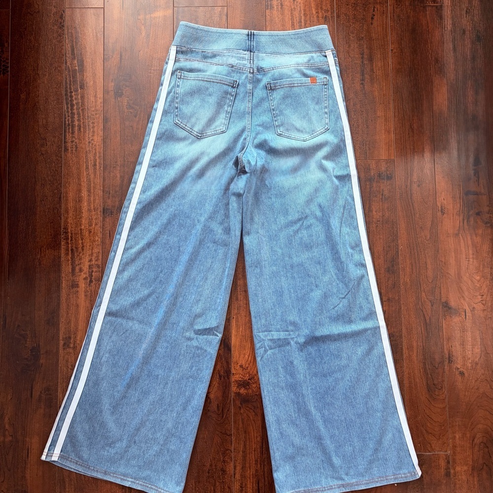 HALARA Flex High Waisted Stripe Wide Leg Jean with Pockets LARGE TALL - Picture 5 of 9